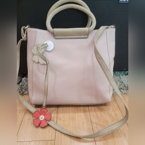 NWOT Relic Handbag Purse Baby Pink Crossbody Medium Size - Picture 3 of 7